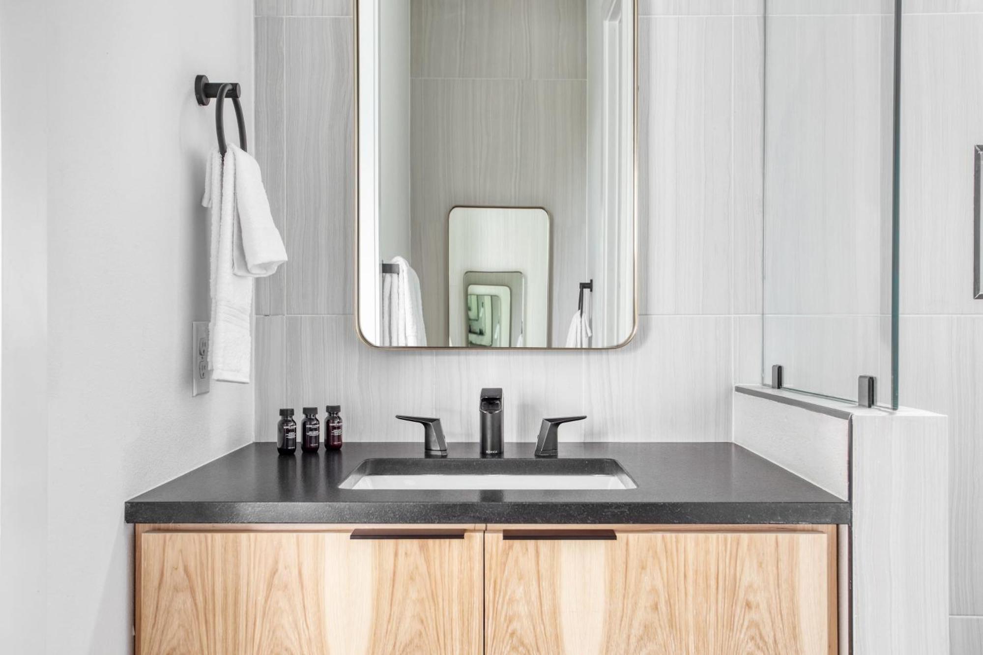 Melody By Avantstay Peloton Included Sleek Home Austin Exterior foto