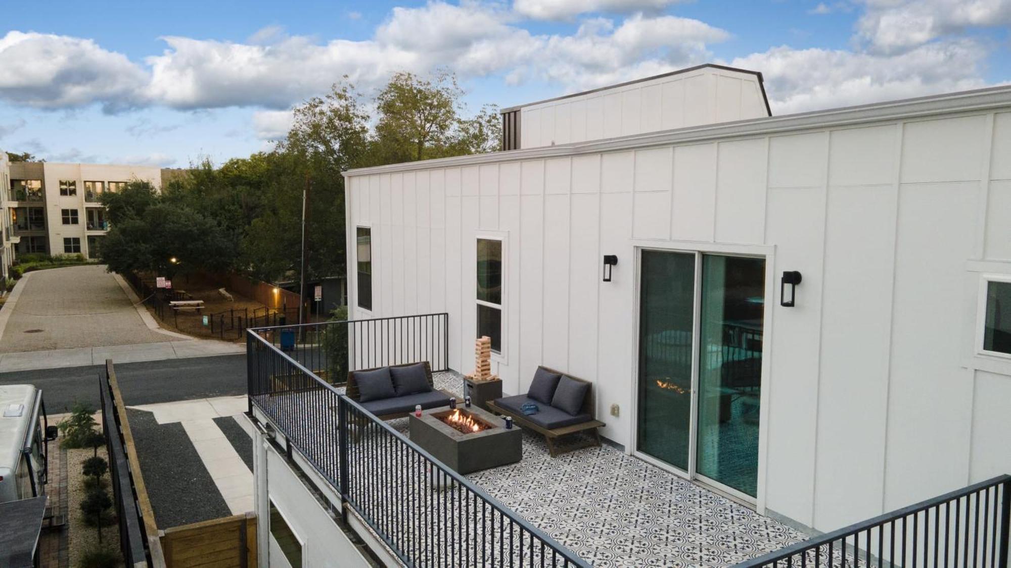 Melody By Avantstay Peloton Included Sleek Home Austin Exterior foto